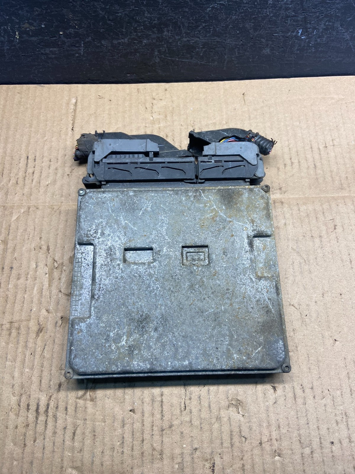 2009 to 2010 Toyota Corolla Engine Control Computer ECU PCM ad2987 DG1