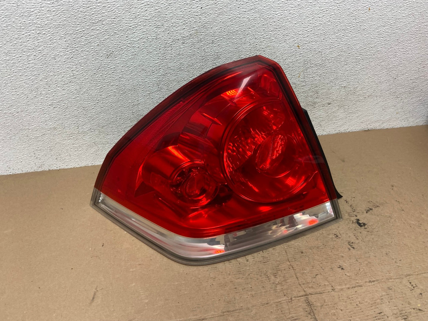 2006 to 2012 Chevrolet Impala Left Driver Lh Side Tail Light AF4910 LK0