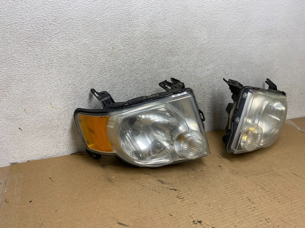 2008 to 2012 Ford Escape Headlights Left+Right Side Set Halogen AH4200 DW1