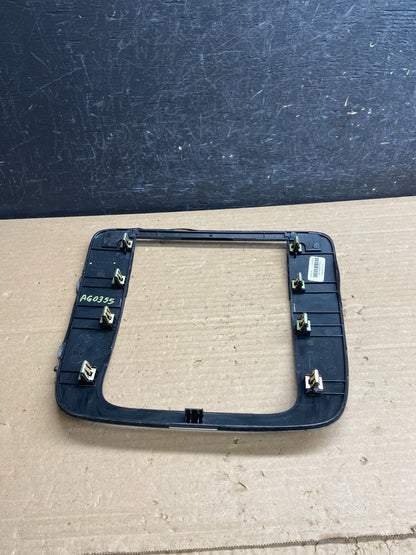 2007-2014 GMC Yukon Tahoe Center Dash Radio Bezel Pedal Traction Trim AG0355 DG3