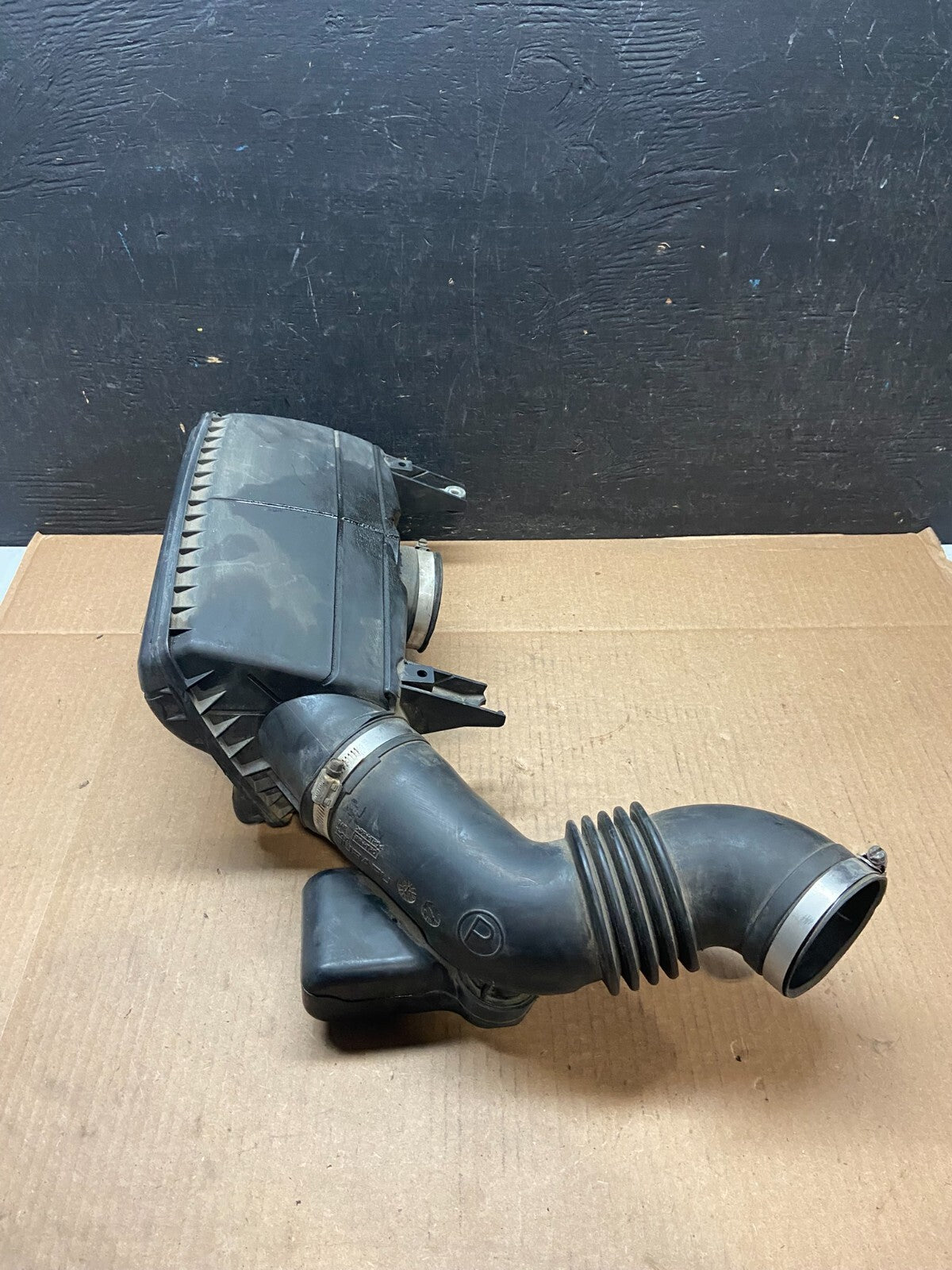 2005 Subaru Legacy Air Intake Tube Resonator J14233