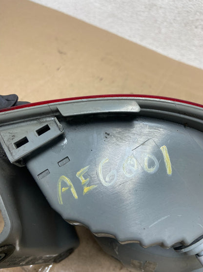 2011-2013 Jeep Grand Cherokee Right Passenger Side Rh Tail Light AE6001 DW7