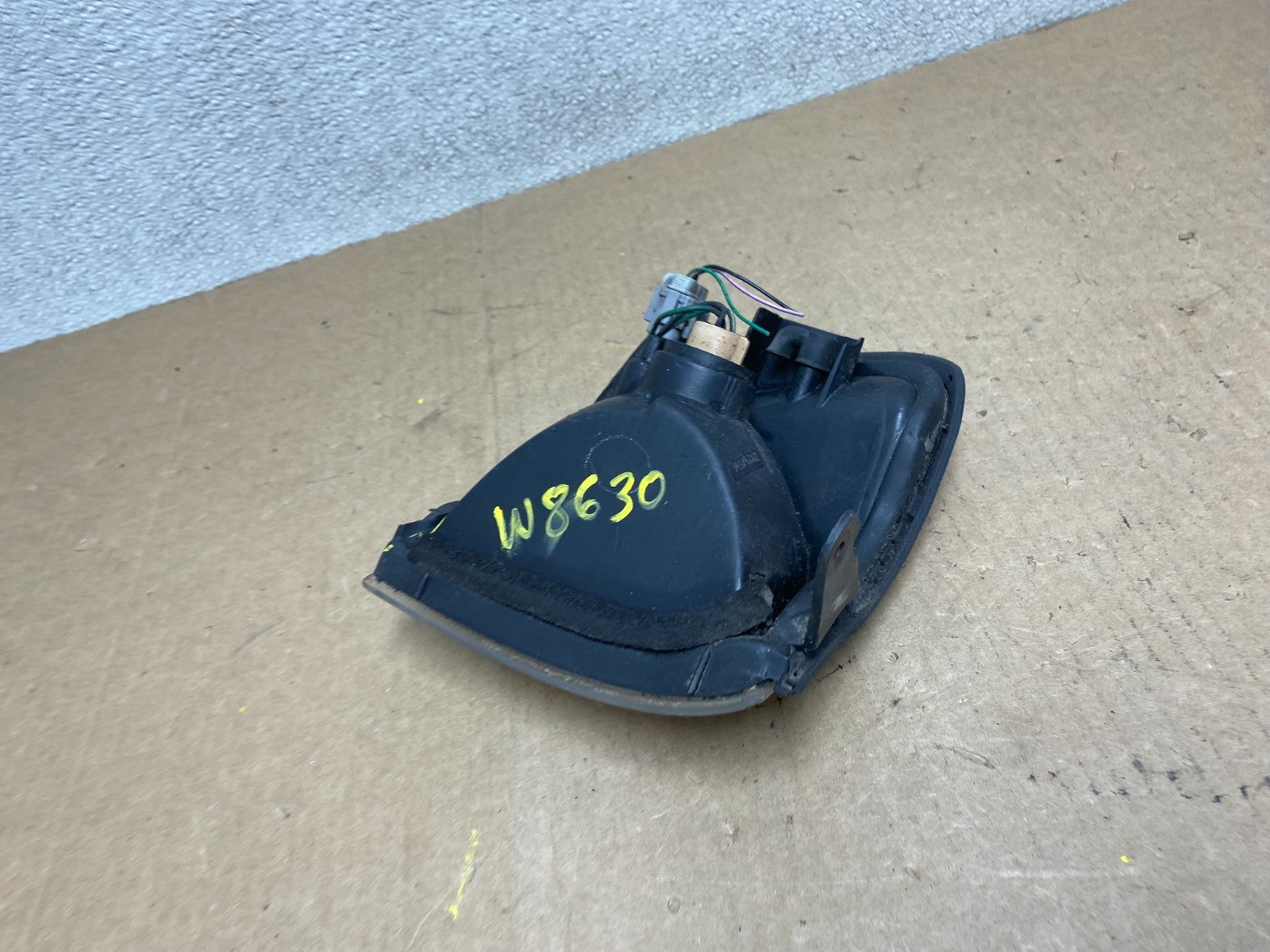 1999-2004 Nissan Pathfinder Front Left Driver Turn Signal Oem W8630 DW6