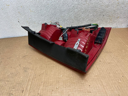 2005 to 2008 Kia Sportage Left Driver Side LH Side Tail Light AI8390 LK4
