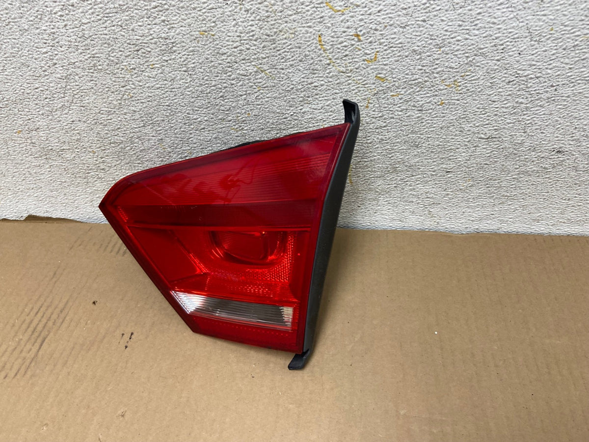 2012 to 2015 Volkswagen Passat Right Passenger Tail light inner AH2991 LK2