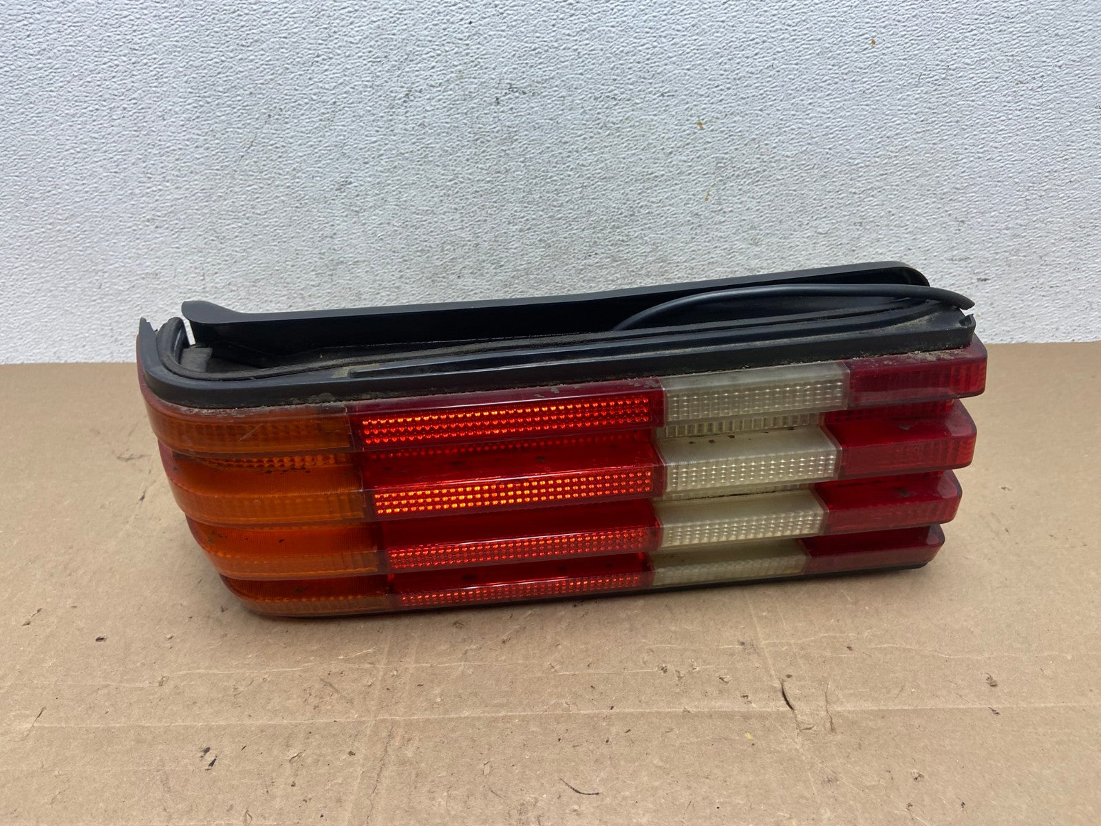 1986 to 1991 Mercedes-Benz W126 Left Driver Side Tail Light AE6043 LK0