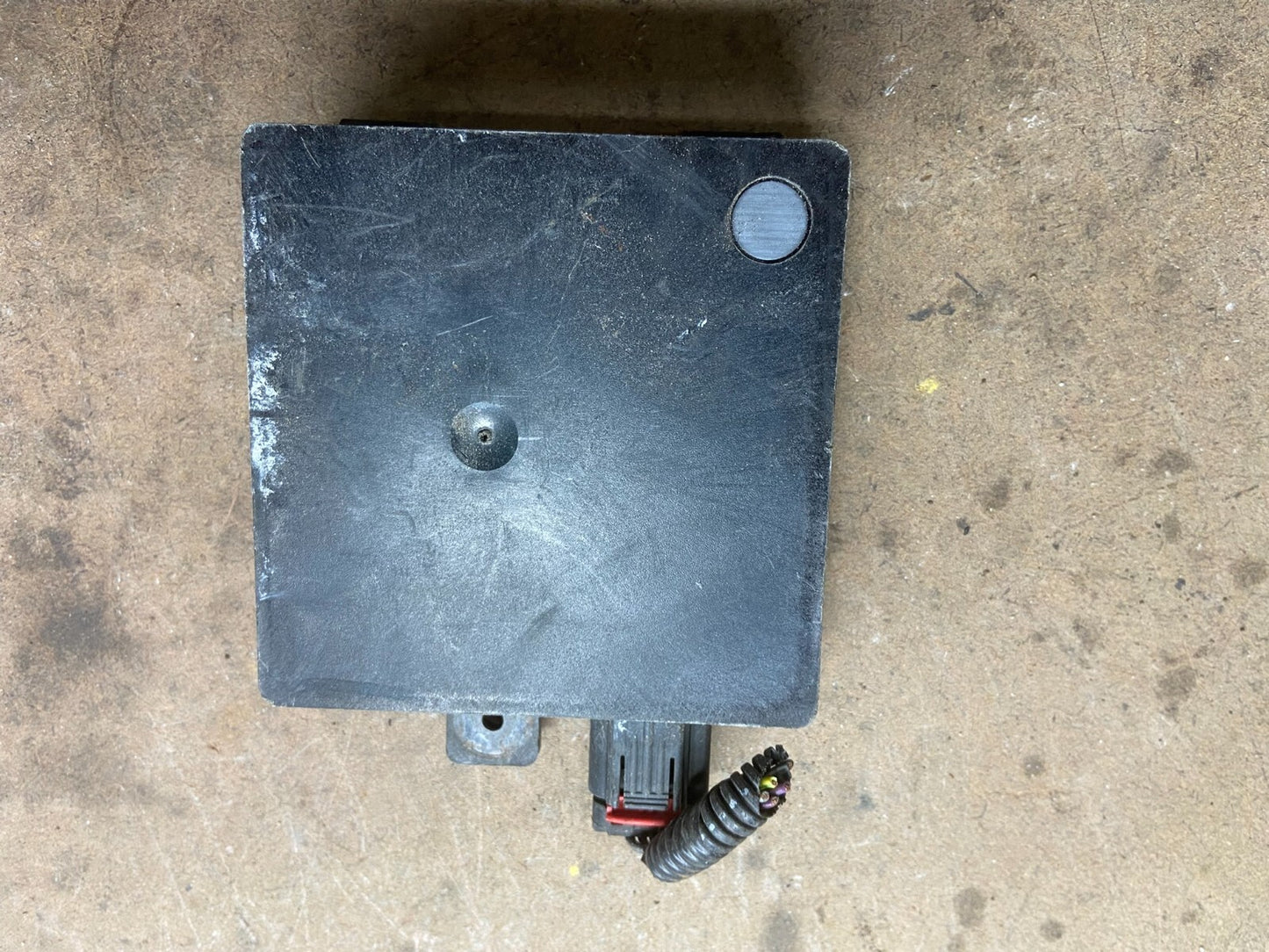 2011 to 2014 Ford Edge Left Driver LH Radar Blind Spot Module M3321 DG OEM1
