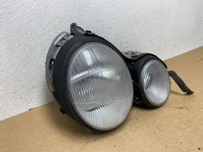 1996-1999 Mercedes E E320 E430 Right Passenger RH Side Headlight AF9631 DW2