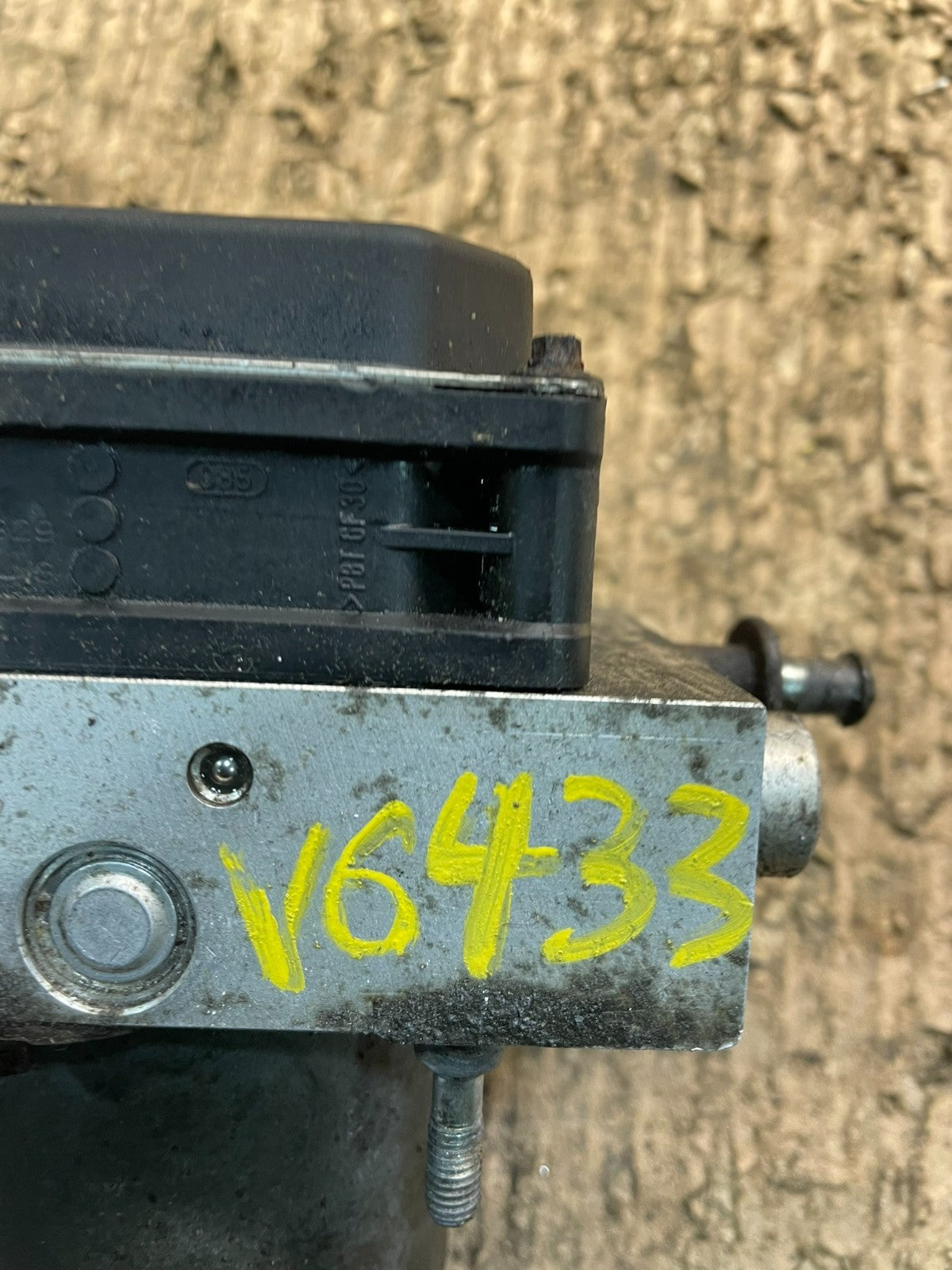 2007 to 2008 Chevrolet Tahoe ABS Pump 19244882 OEM Module v6433  DG7