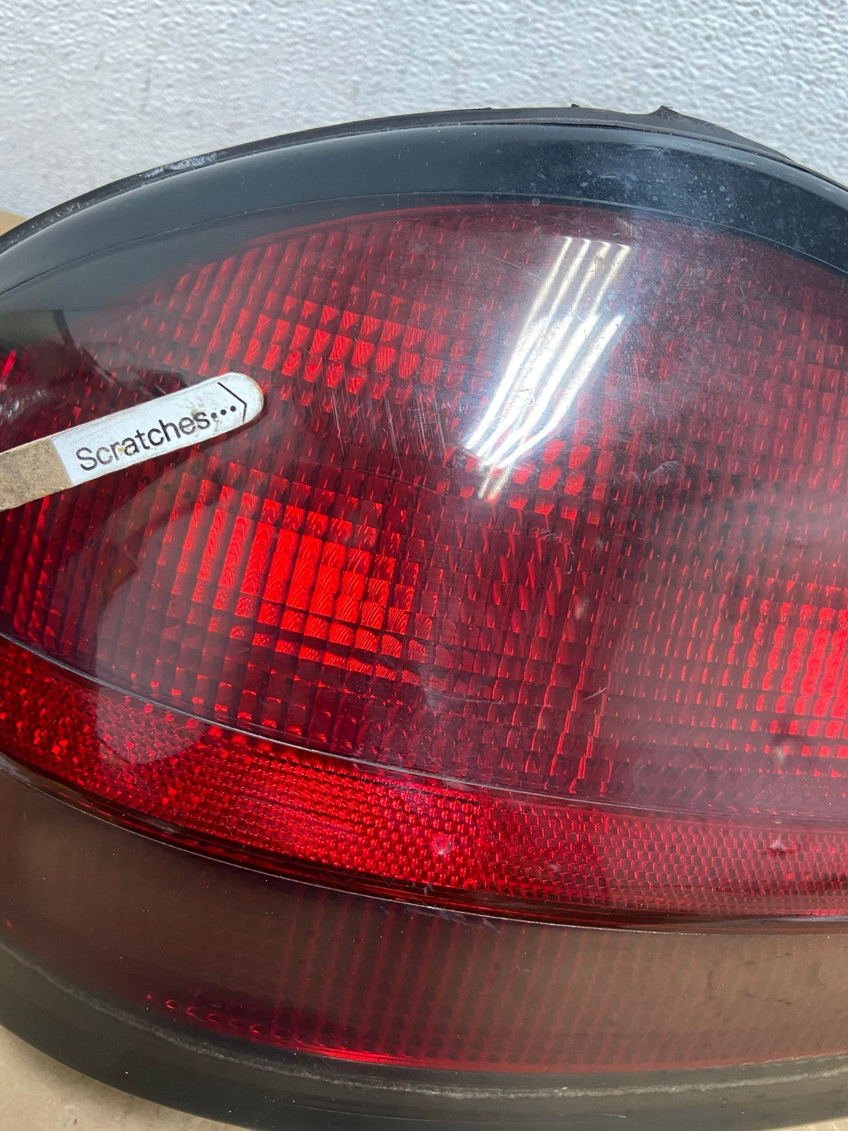 1999-2005 Pontiac Grand AM Left Driver LH Side Tail Light AD1113 LK3