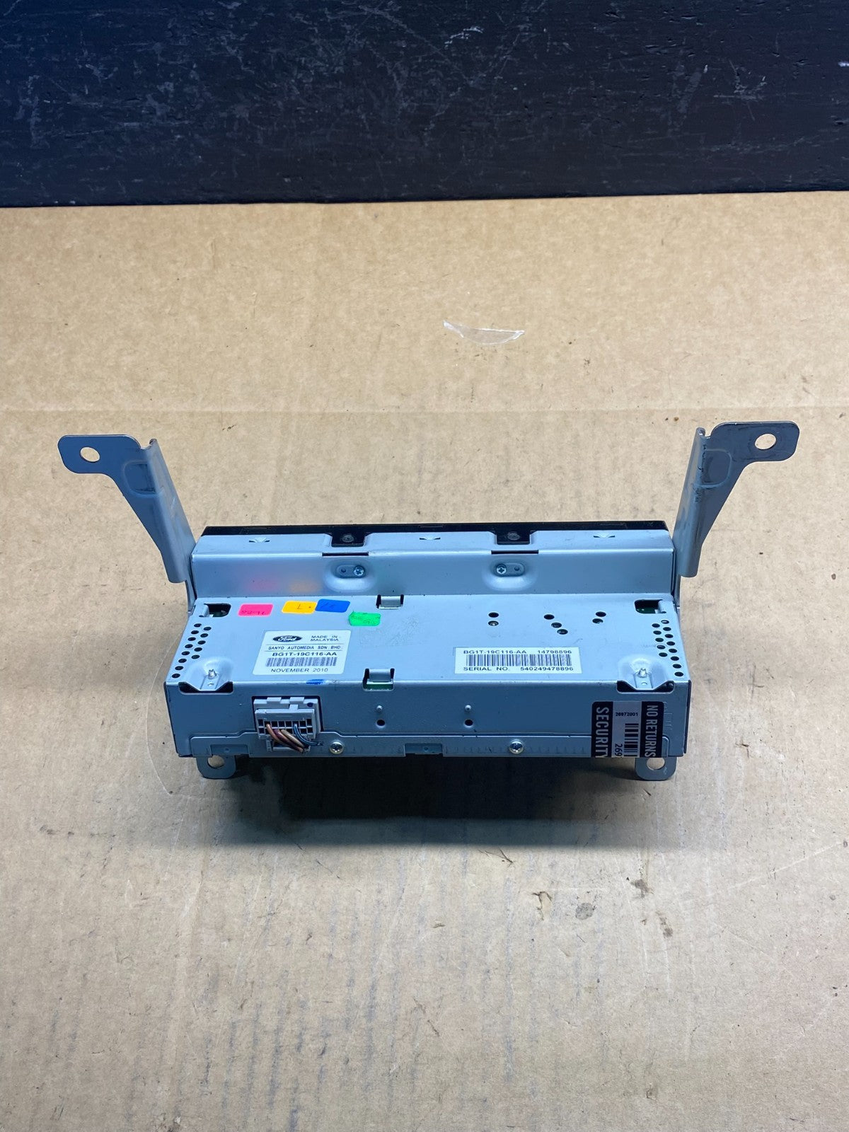 2011 to 2012 Ford Taurus Radio Information Display Screen Monitor AC2783 DG2