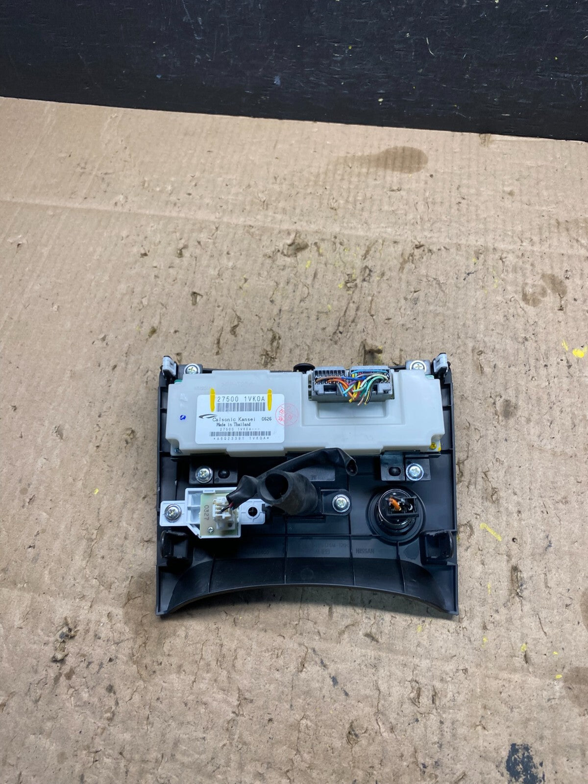 2011 to 2015 Nissan Rogue Heater Temperature AC Climate Control M8508 DG4