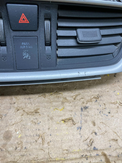 2013 to 2015 Nissan Sentra Air Vents Top Dash Center W/Hazzard Switch x1317 DG1