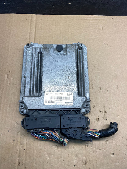 2010 2011 GMC Acadia Traverse Engine Control Module ECM ECU 12635019 AE2328 DW0