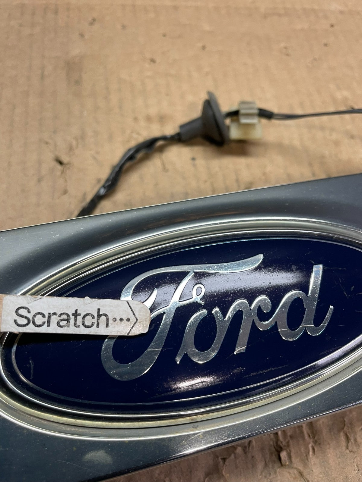 2013 to 2016 Ford Escape Rear Trunk Molding Trim AB3199 DG3