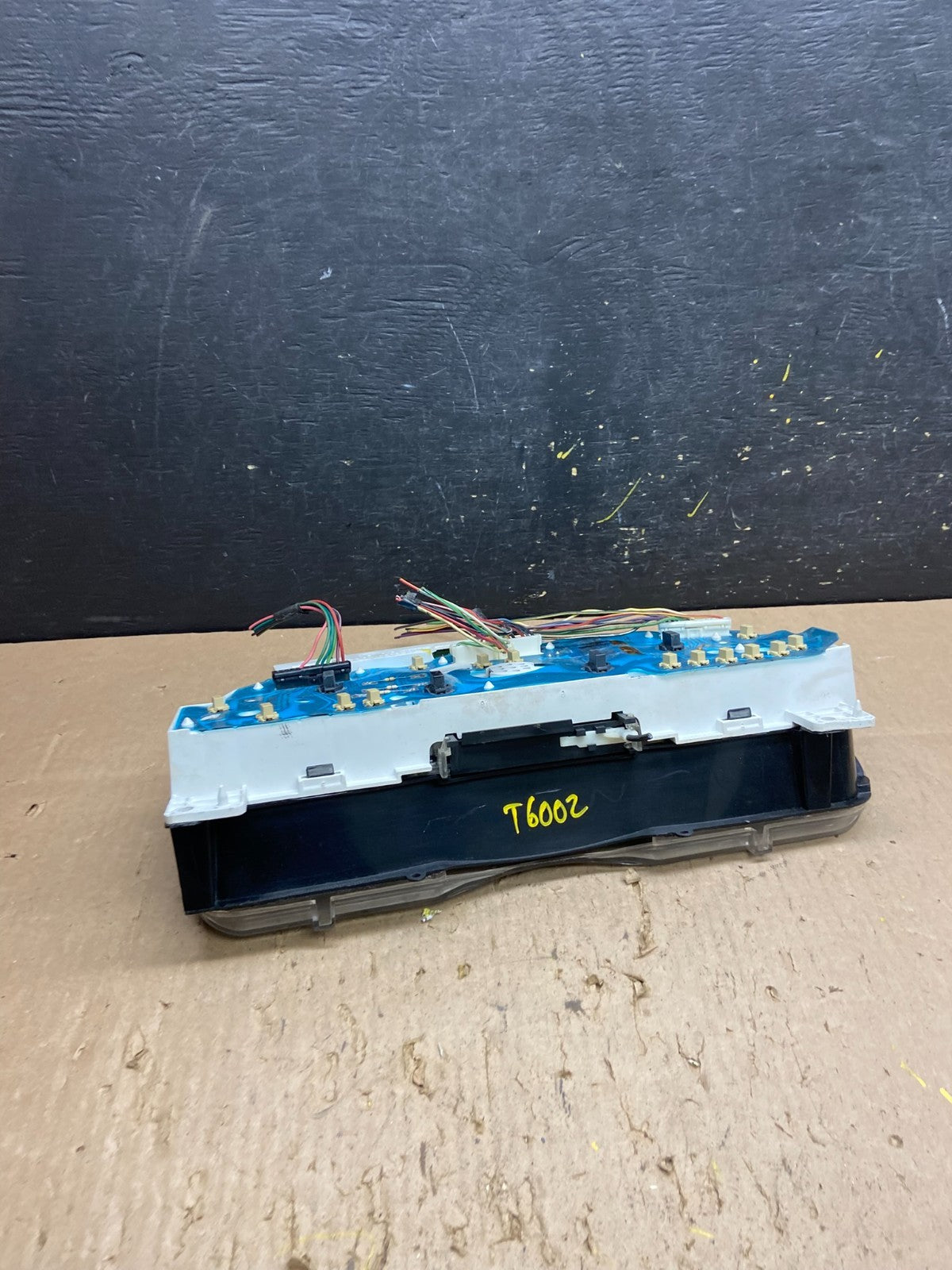 2000 to 2002 Ford Econoline E250 E350 Van Speedometer Instrument Cluster t60025