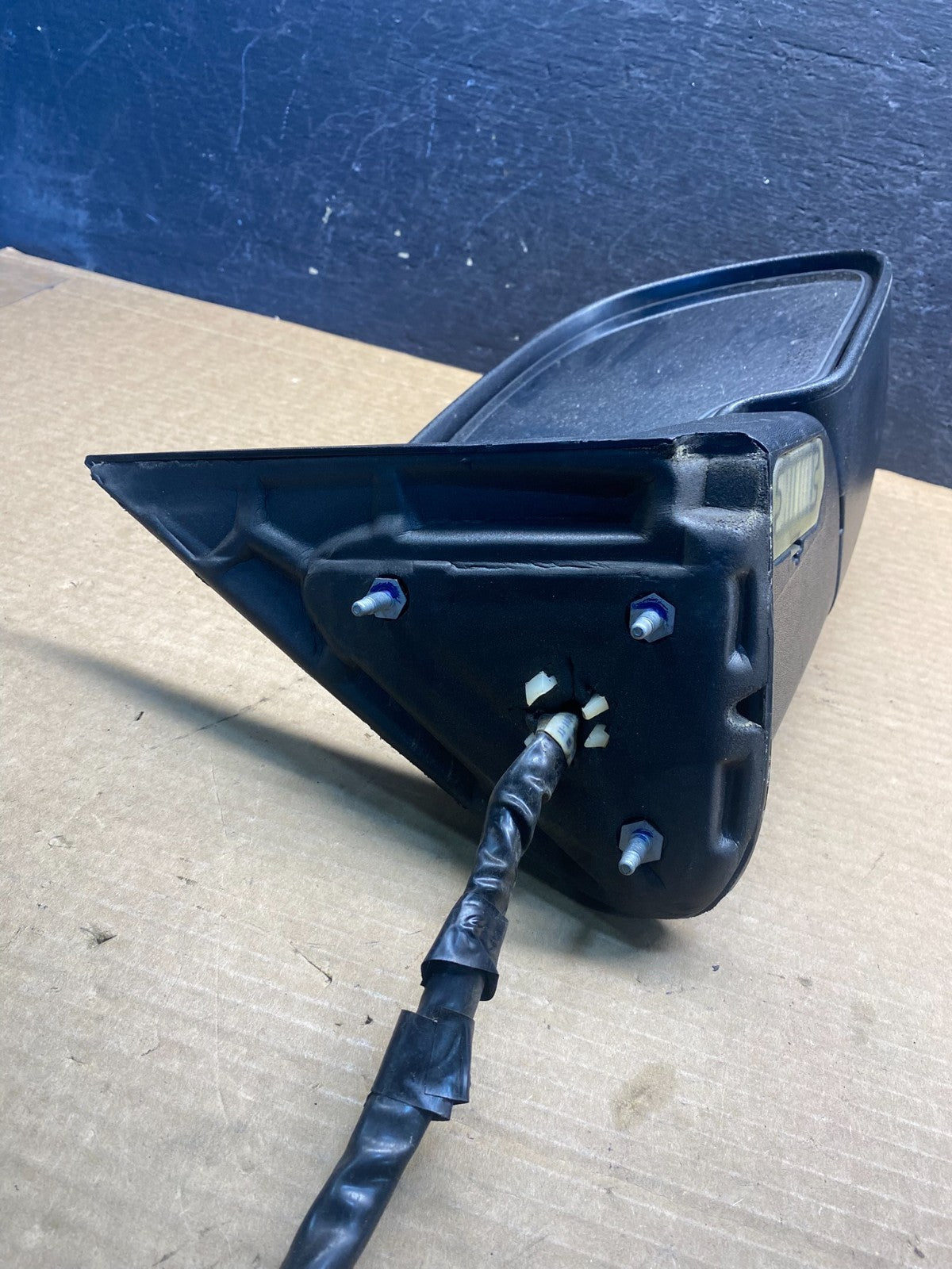 2003-2006 Chevrolet Tahoe Suburban Right Passenger Turn Door Mirror AF4148 DW4