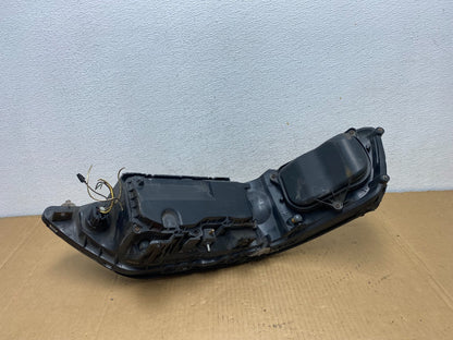 2005 to 2011 Lincoln Town Car Left Driver LH Side Headlight AD0779 DW7
