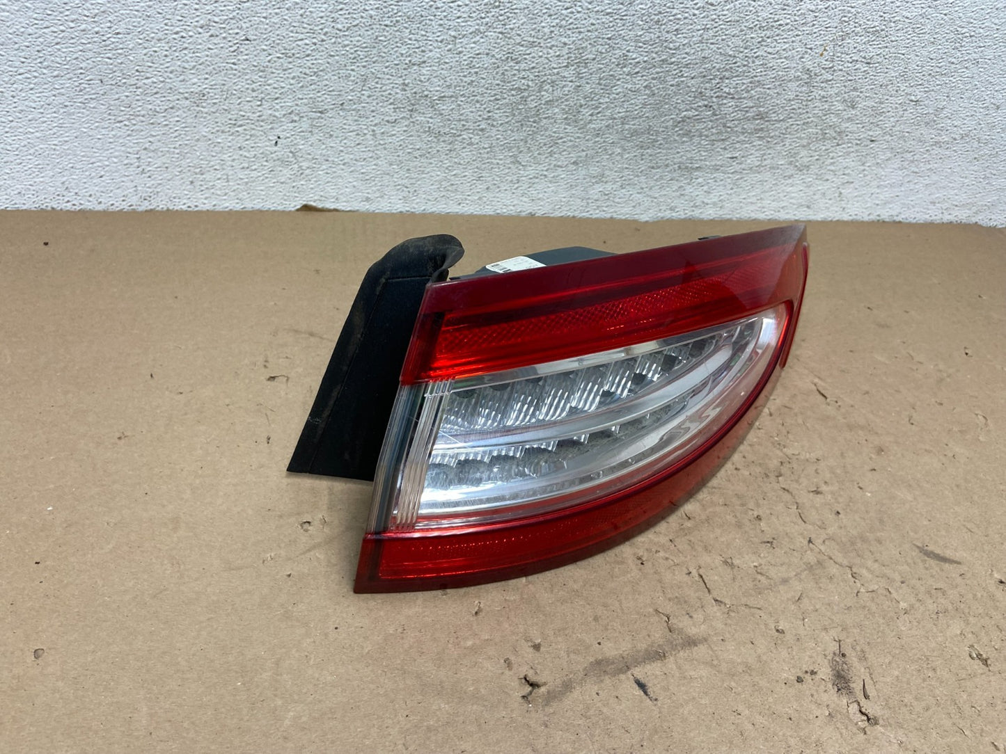 2013 to 2016 Ford Fusion Right Passenger RH Side Tail Light AG43482