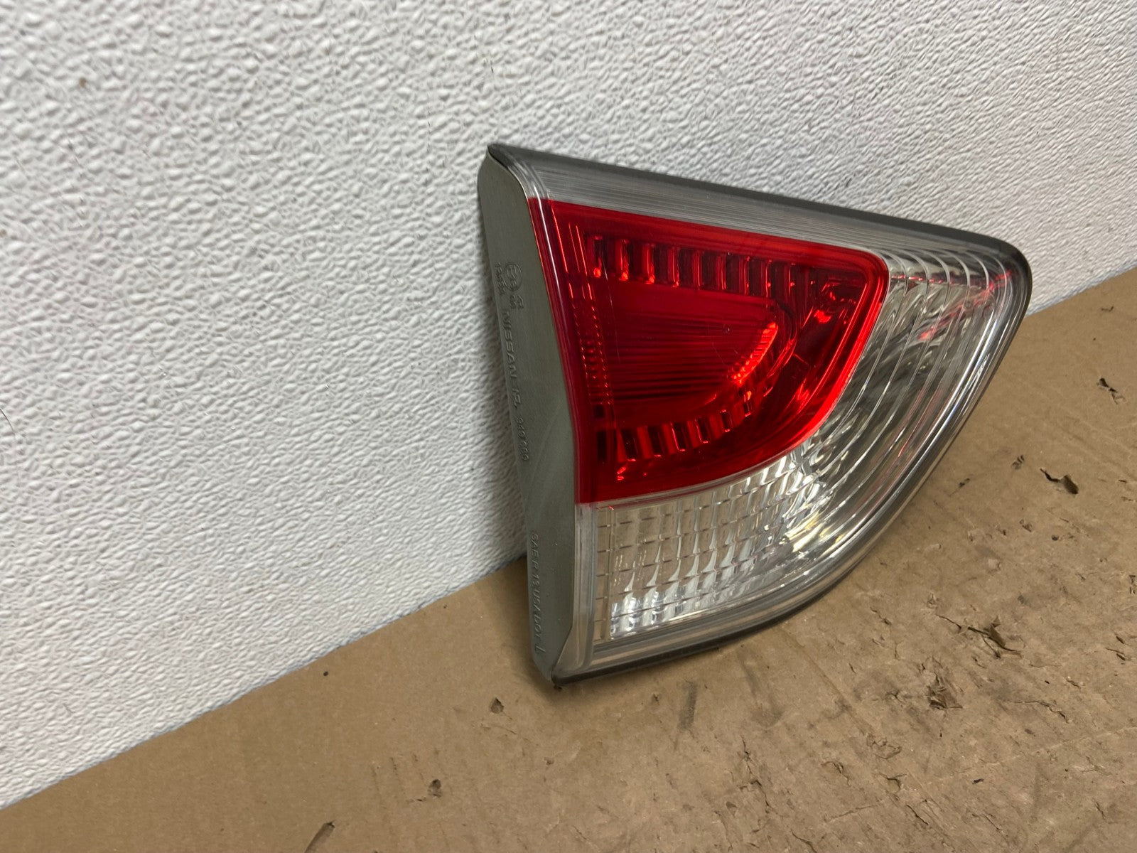 2013 to 2016 Nissan Pathfinder Left Driver Inner Tail light Oem AB8590 LK2