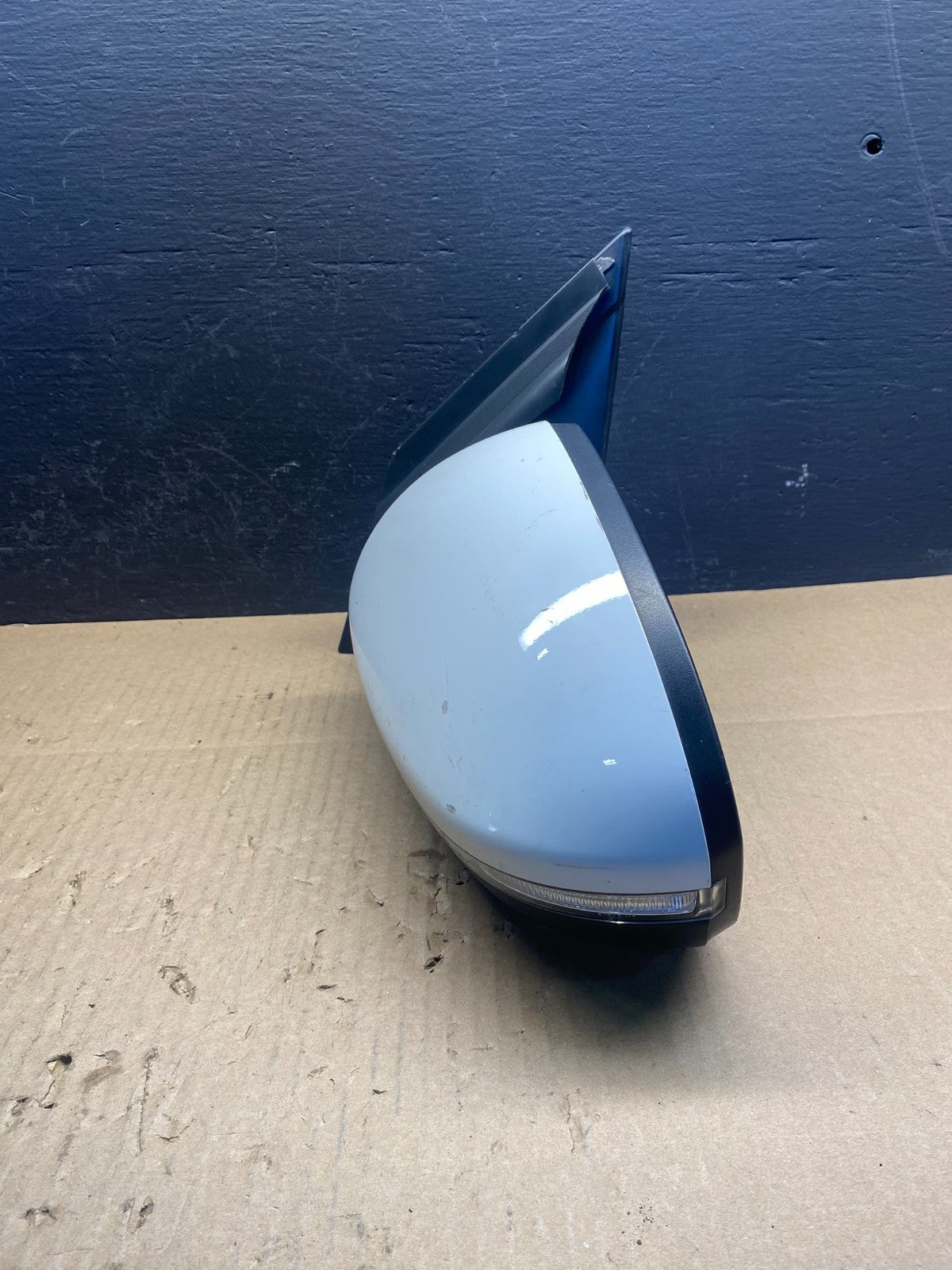 2010 to 2013 Hyundai Tucson Left Driver LH Turn Signal Door Mirror AC2663 DG9