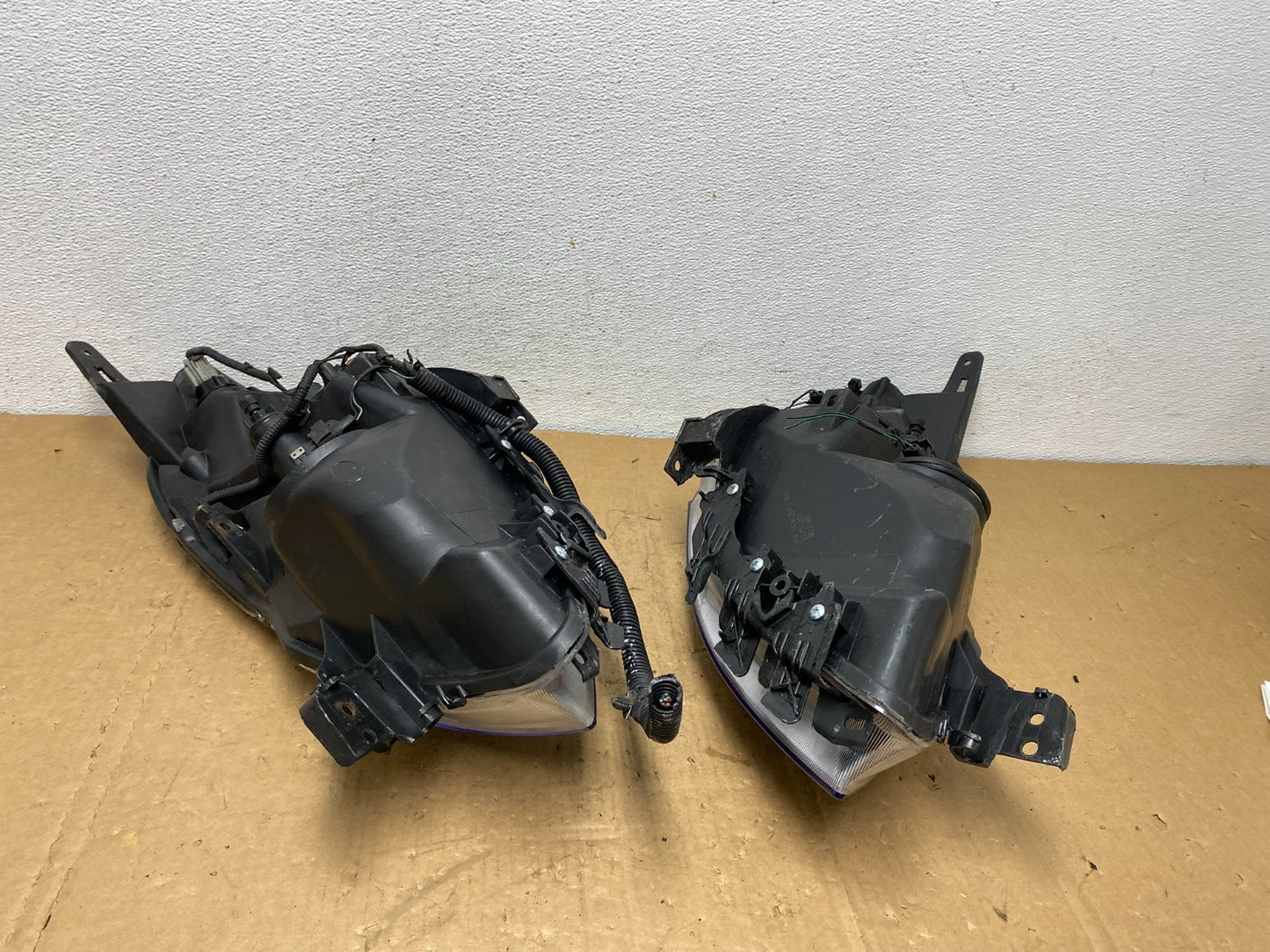Sedan 2007 2008 2009 Nissan Altima Left+Right Set Headlights AD1237 DW5