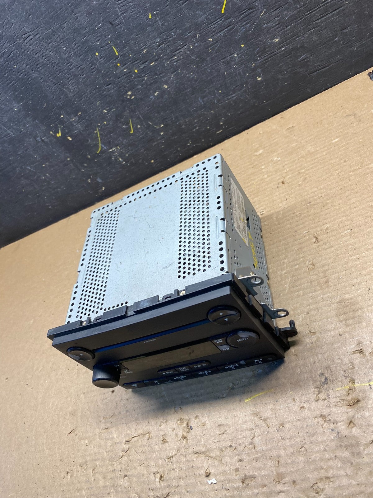 2007 Ford Expedition Radio CD Player Screen Display OEM S6757 DG2