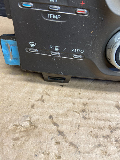 2011-2014 Ford Edge Heater Climate Control Radio CD Control Dash Bezel AF2236 DW4