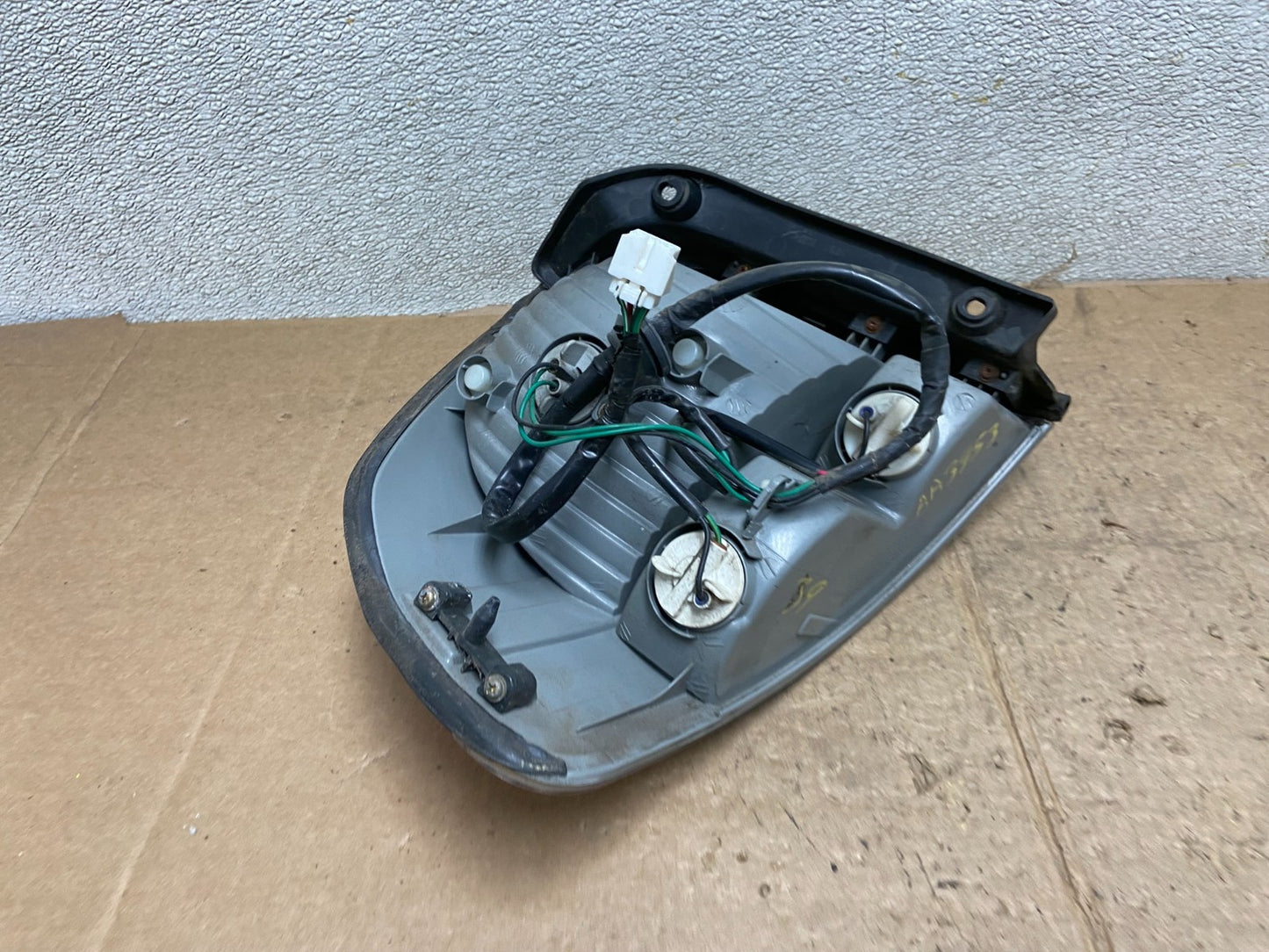 2005 to 2006 Hyundai Santa Fe Right Passenger Rh Side Tail Light Oem AA3953 DW5