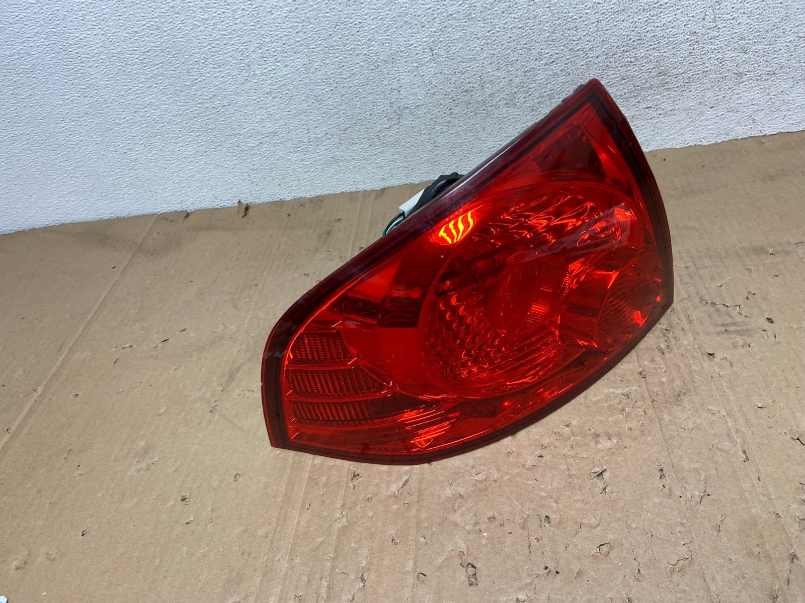 2004 2005 2006 Nissan Sentra Left Driver Lh Side Tail Light AE9375 LK2
