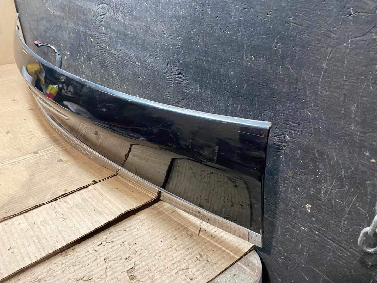 2011 to 2016 Chrysler Town & Country Tailgate Trim w/ Camera Panel OEM W2098  DG1