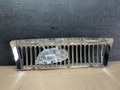 2006 to 2008 Mercury Grand Marquis Front Upper Grill Grille Aftermarket Z8391 DG4