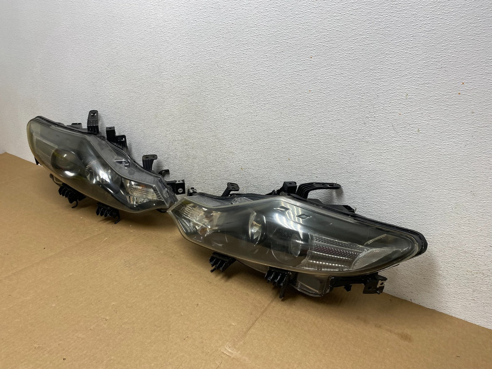 Halogen 2011 2012 2013 2014 Nissan Murano Headlights Left+Right AF9502 DW1