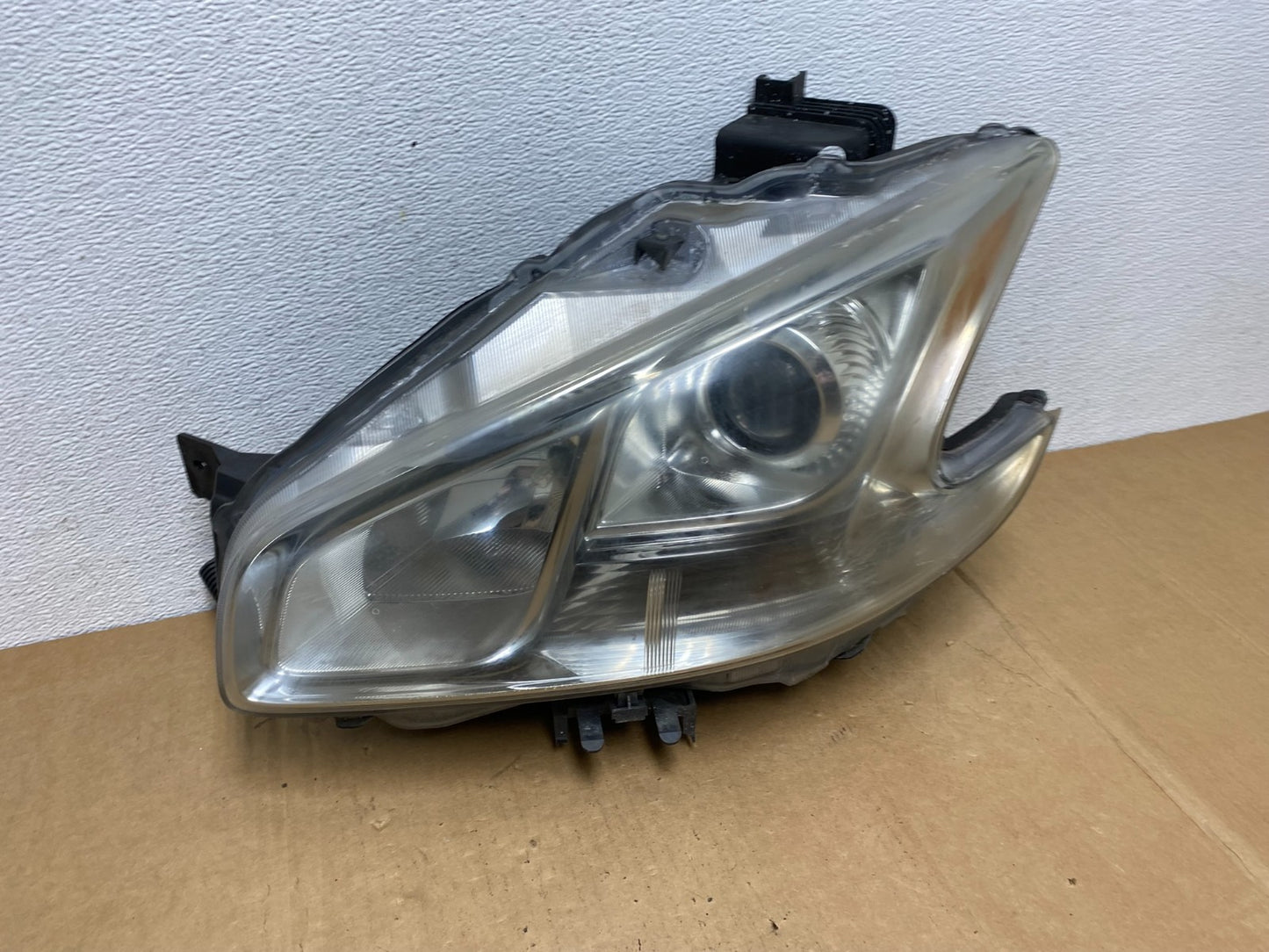 2009-2014 Nissan Maxima Headlight Left Driver Side Xenon HID AC8415 DW2