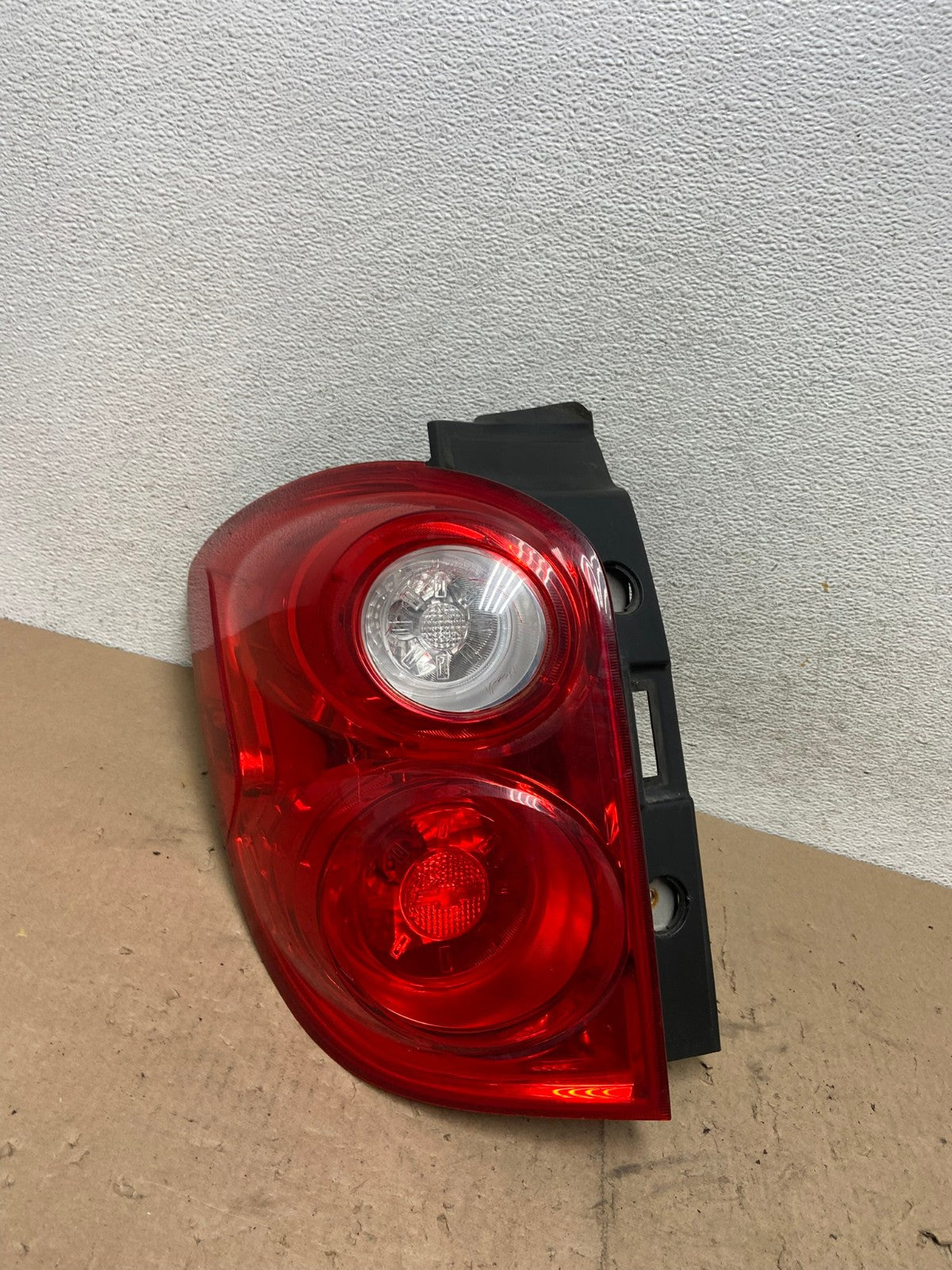 2010 to 2015 Chevrolet Equinox Left Driver Lh Side Tail Light AG5572 LK0
