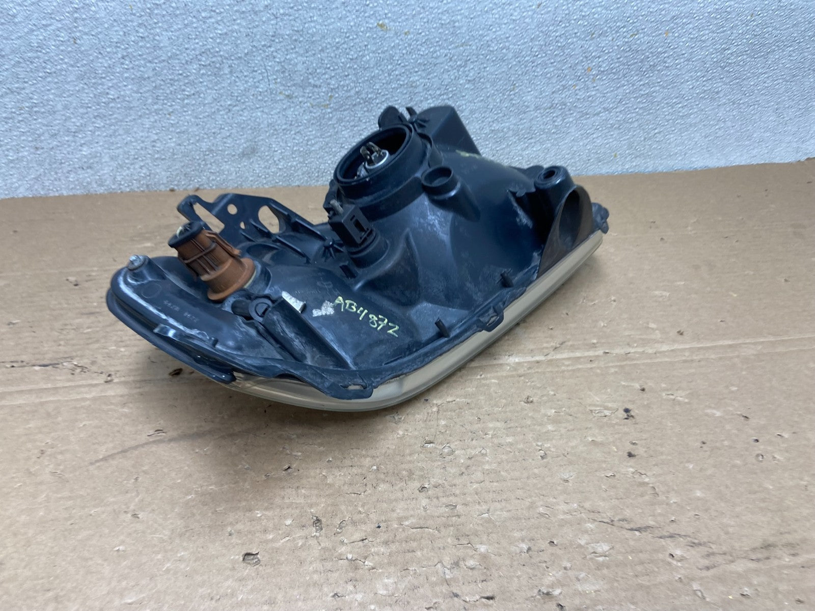 2001 to 2004 Mazda Tribute Left Driver Lh Side Halogen Headlight Oem AB4872 DW7