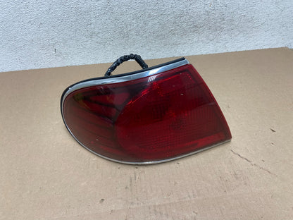 2000 to 2005 Buick Lesabre Left Driver LH Side Tail Light AG5761 DW0