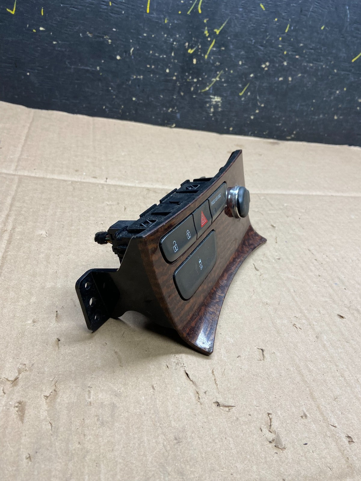 2013 2014 2015 Chevrolet Malibu Hazard Relay Switch Traction Control Y2179 DG1