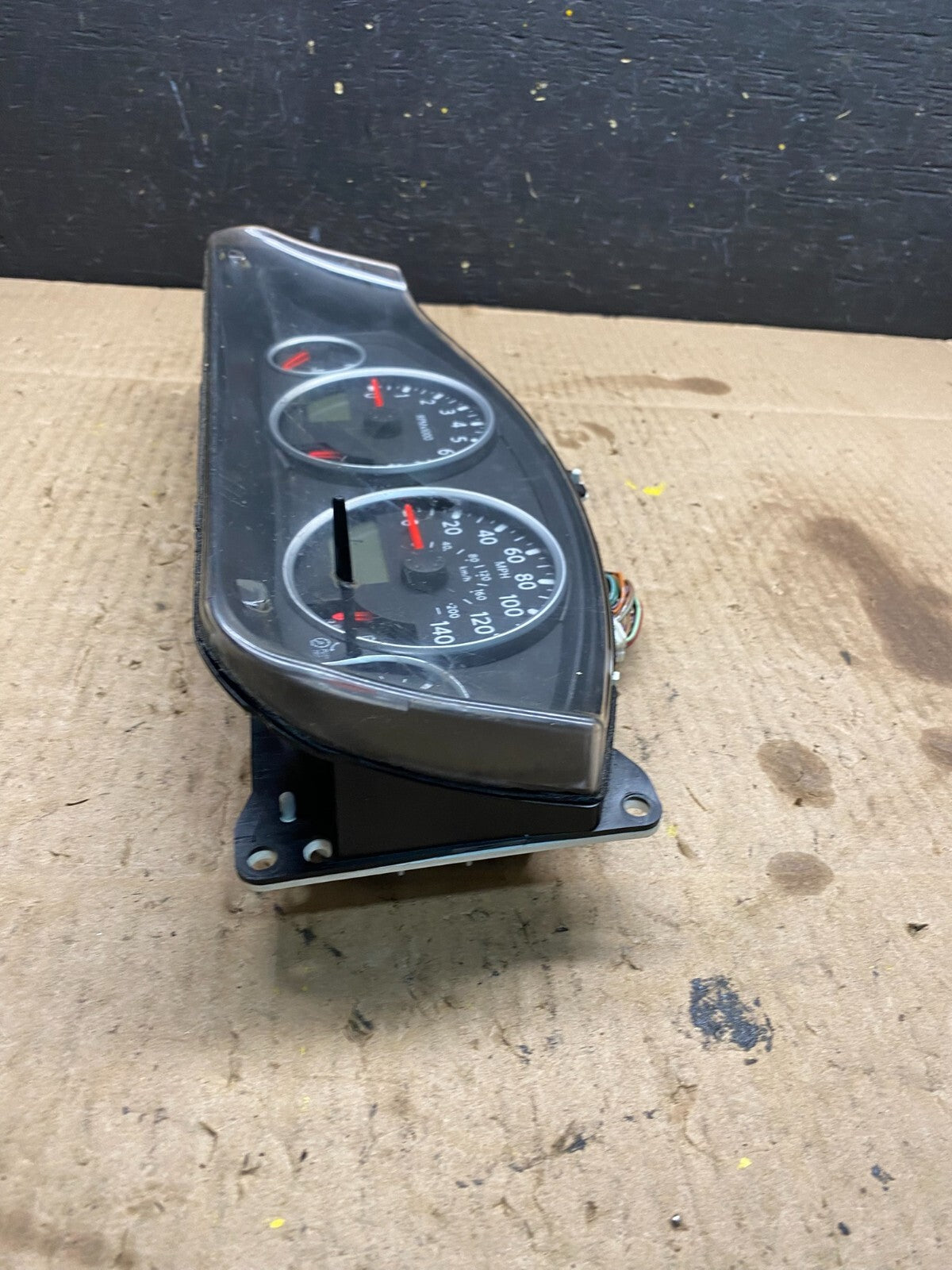 2005 to 2012 Nissan Pathfinder Frontier Xterra Speedometer Cluster Gauge M79381