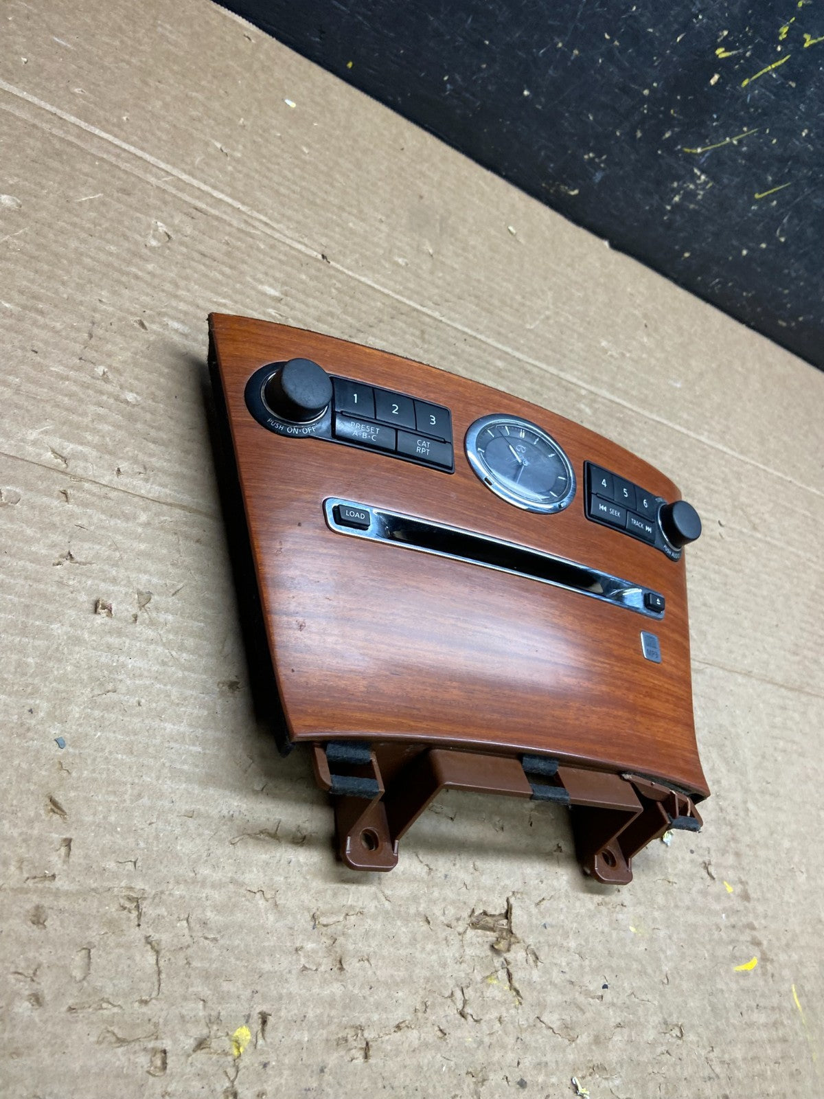 2006 to 2007 Infiniti M35 M45 Radio Audio Control Panel w1799 DG1