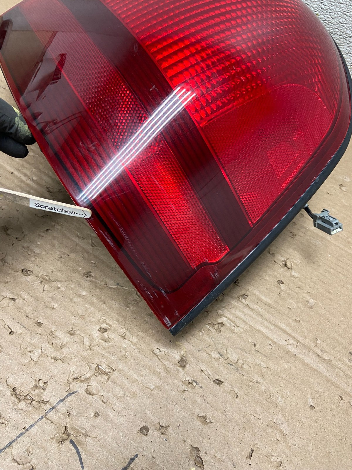 2003 to 2011 Mercury Grand Marquis Right Passenger Side Tail Light AB1635 DW3