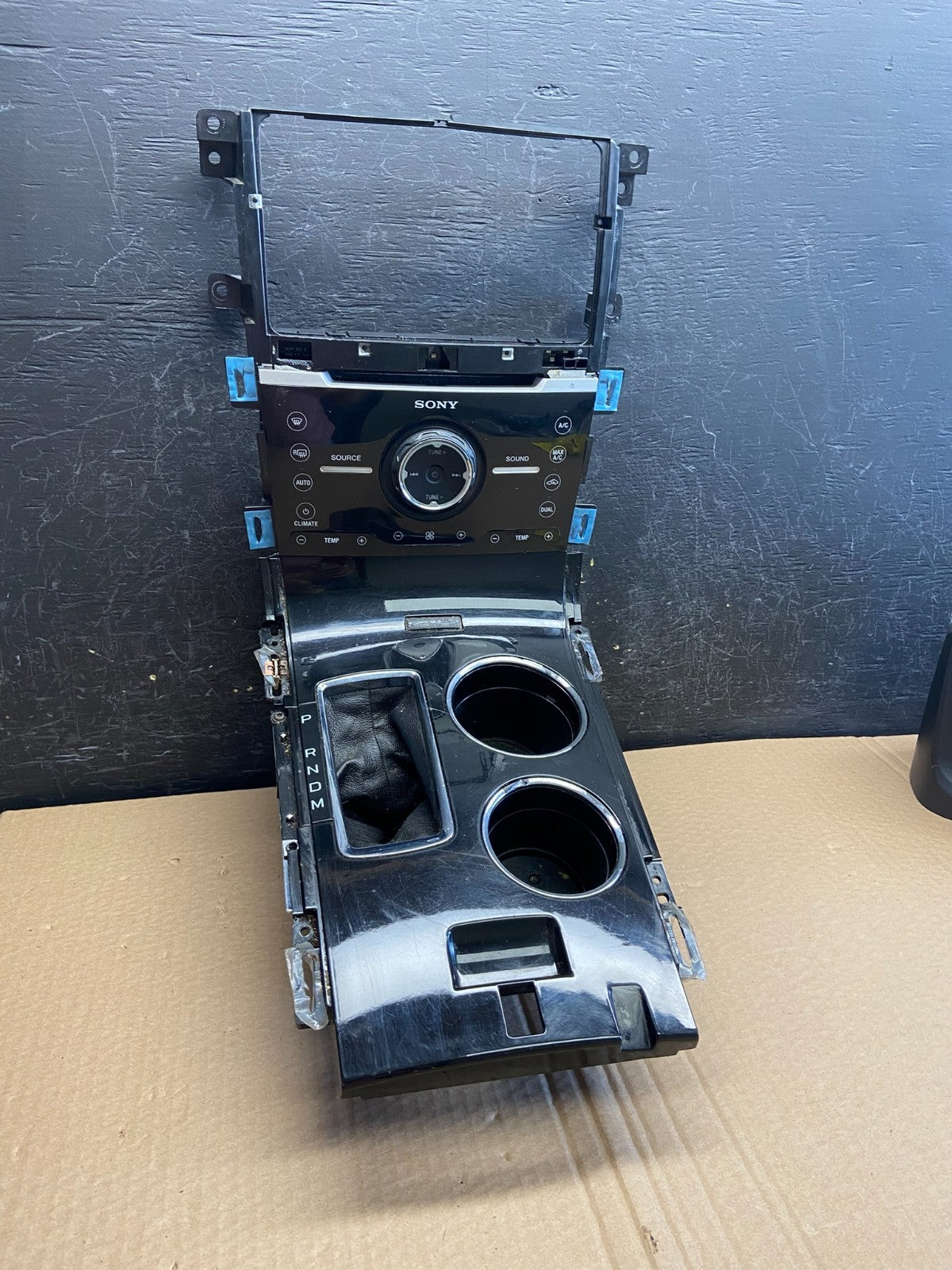 2011-2014 Ford Edge Climate Control Radio CD Control Shifter Bezel AF6129 DG0