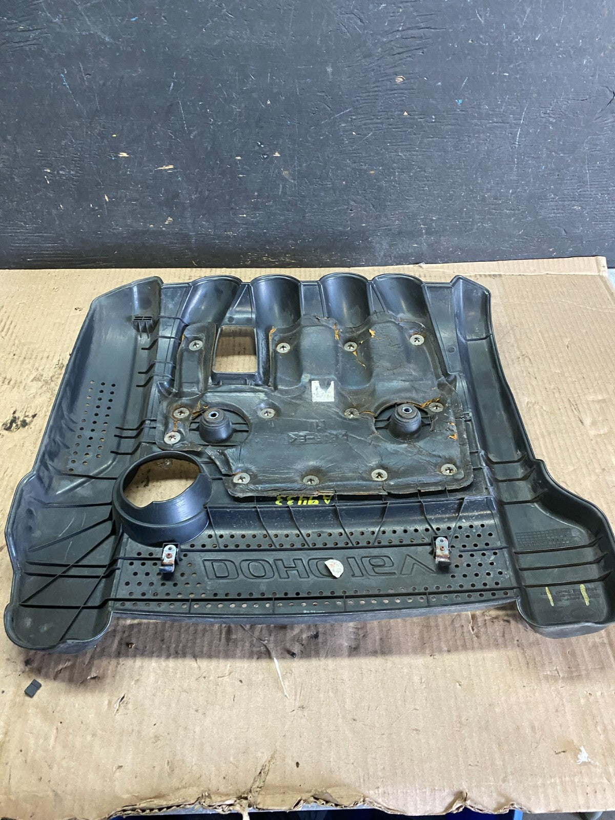 2004 2005 2006 Kia Optima Engine Motor Cover L9451 PS5