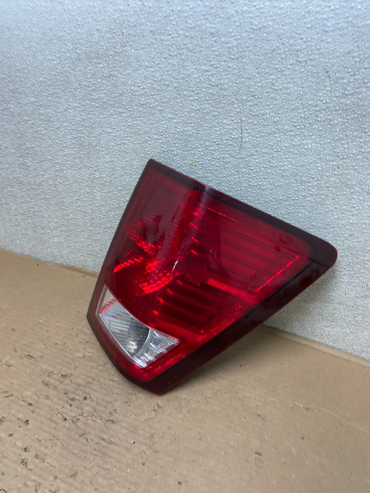 2007 to 2010 Jeep Grand Cherokee Right Passenger Side Tail Light AB0811 LK1