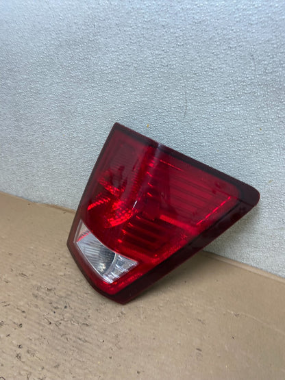2007 to 2010 Jeep Grand Cherokee Right Passenger Side Tail Light AB0811 LK1