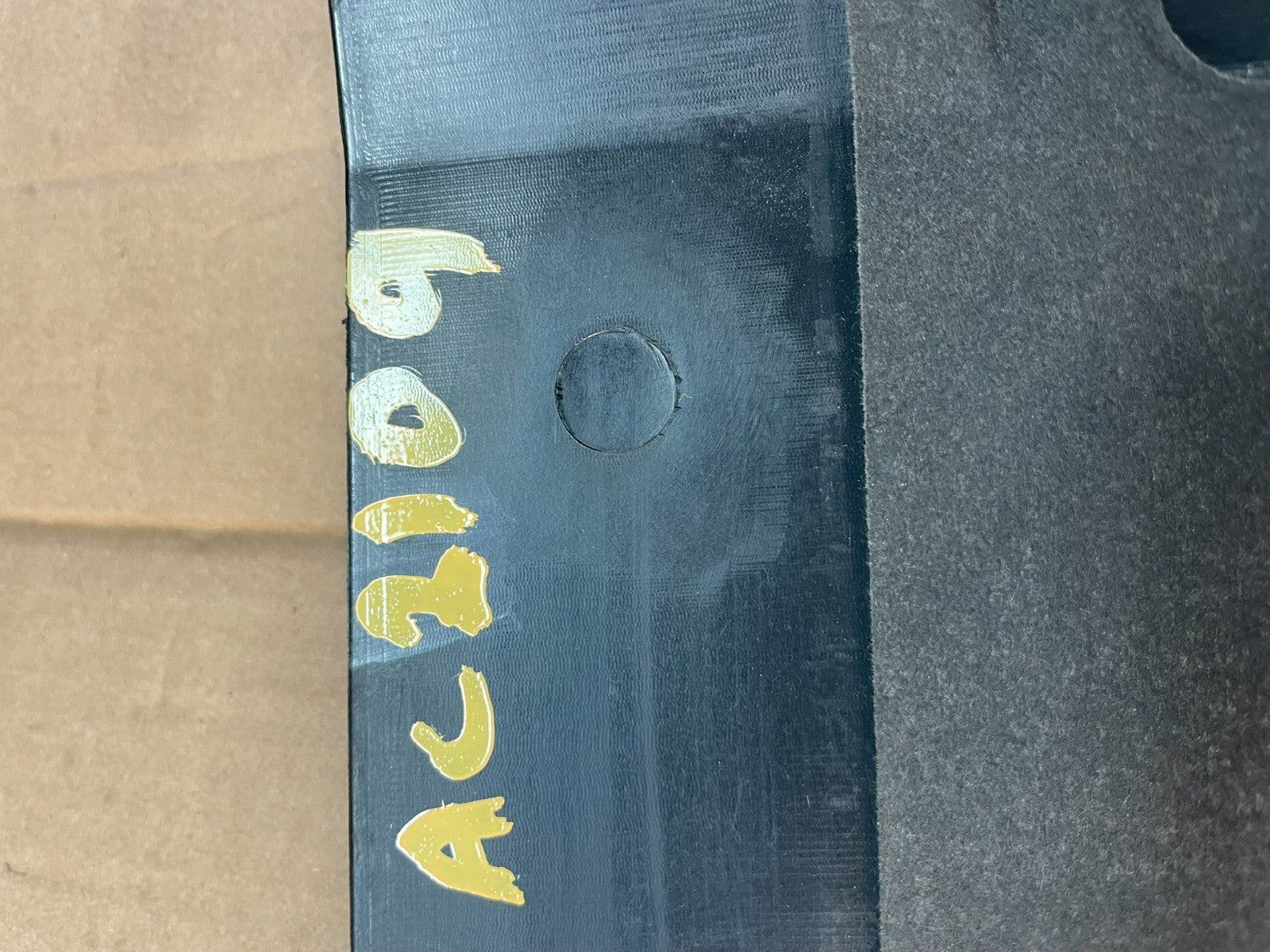 2008 to 2013 Cadillac CTS 3.6L Plastic Engine Cover Shield OEM AC2109 DG3
