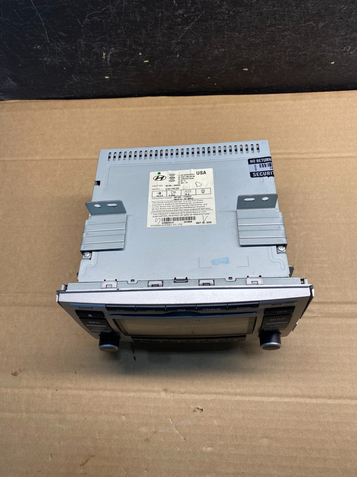 2007 to 2009 Hyundai Santa Fe AM/FM Radio CD Player ae8137 DG4