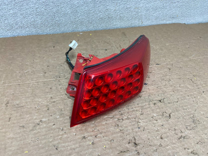 2003 to 2008 Infiniti FX35 FX45 Right Passenger RH Side Tail Light OEM Z3746 PS2