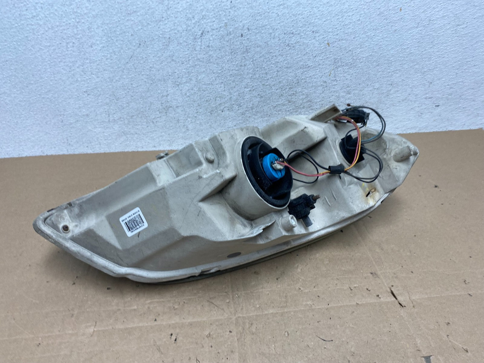 2005-2010 Chevrolet Cobalt Sedan Left Driver LH Halogen Headlight AE5948 DW7