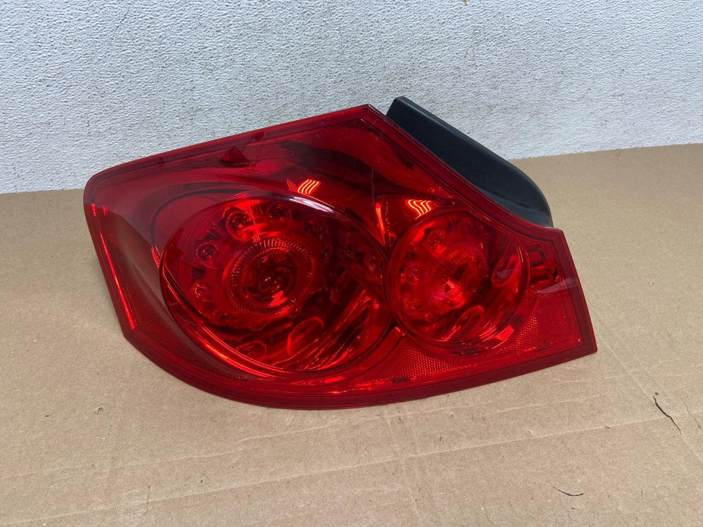 2007 to 2013 Infiniti G35 G37 Sedan Left Driver LH Side Tail Light AE4923 LK0